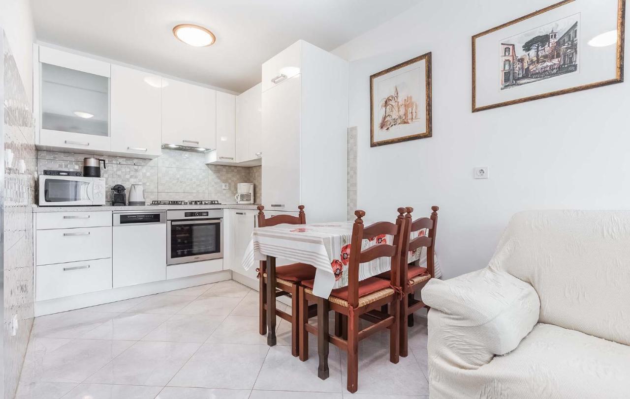 Apartment Rino, *